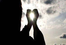 绿茵燃情，荣耀时刻：中国球员点亮足球赛季华章